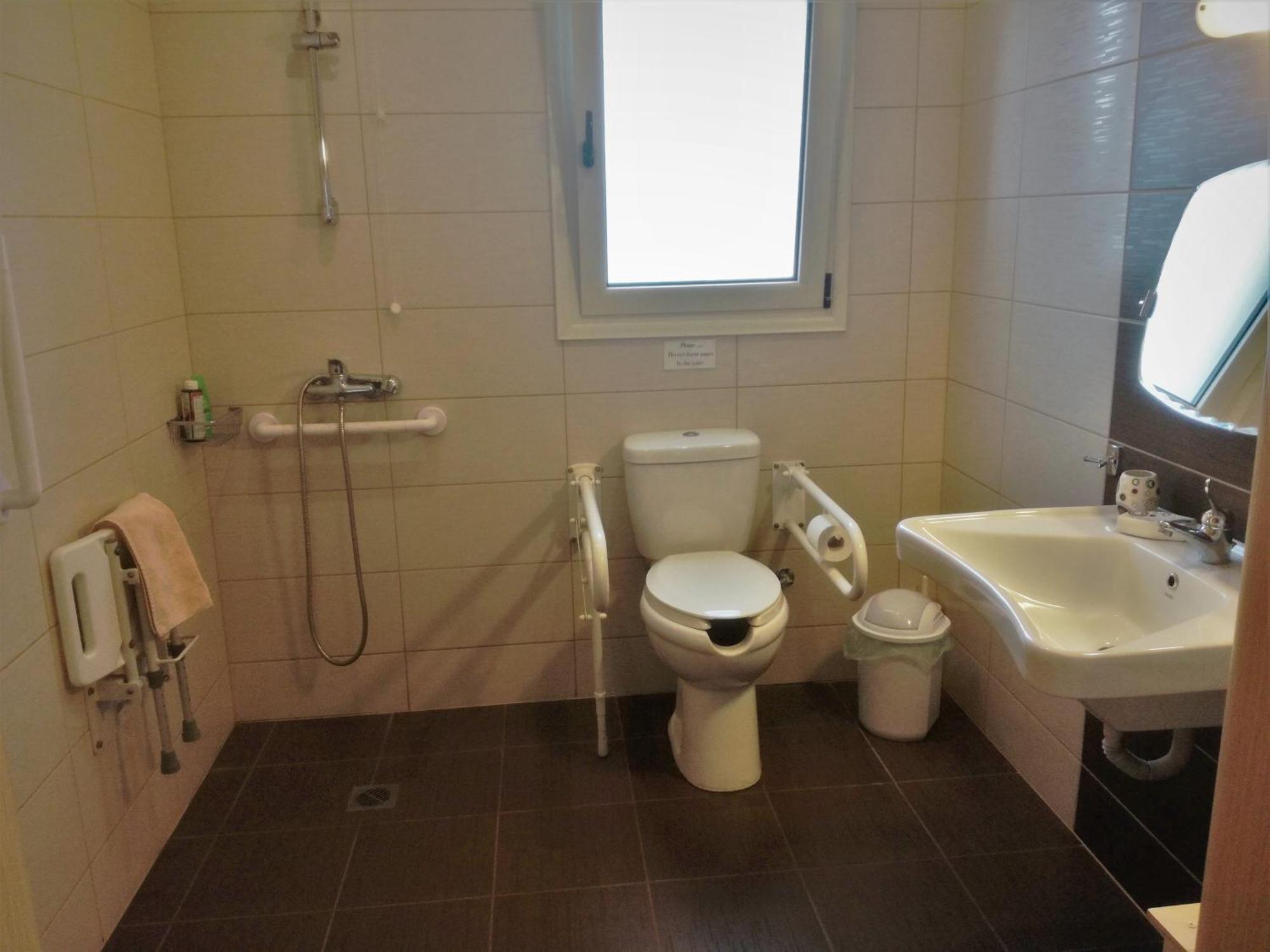 Aksos Suites Accessible Accommodation Agia  Cameră foto